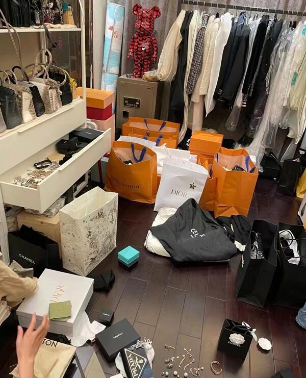 杜集区回收顶奢鞋服